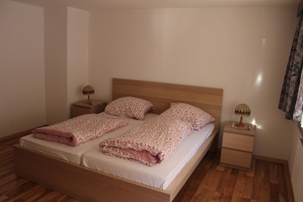 Ferienwohnung Silberdistel, Saastalstrasse 178 Phòng bức ảnh